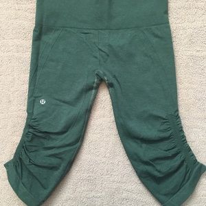 lululemon athletica Pants & Jumpsuits - Lulu lemon capris lululemon athletica Pants & Jumpsuits - Lulu lemon capris